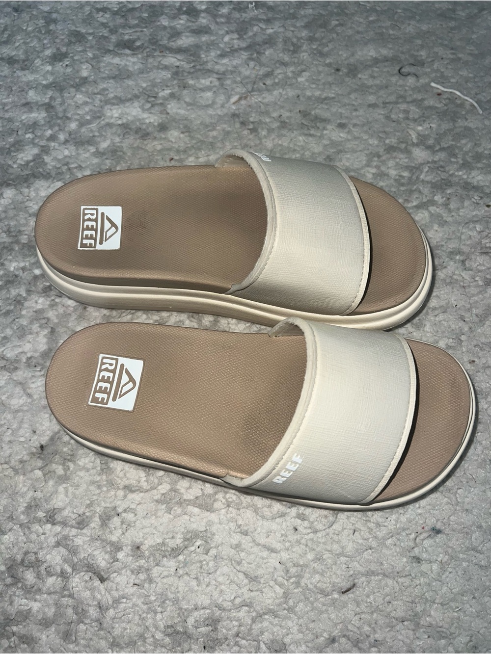 Reef platform Slide Sandals in Cream size 5 - Picture 6 of 6